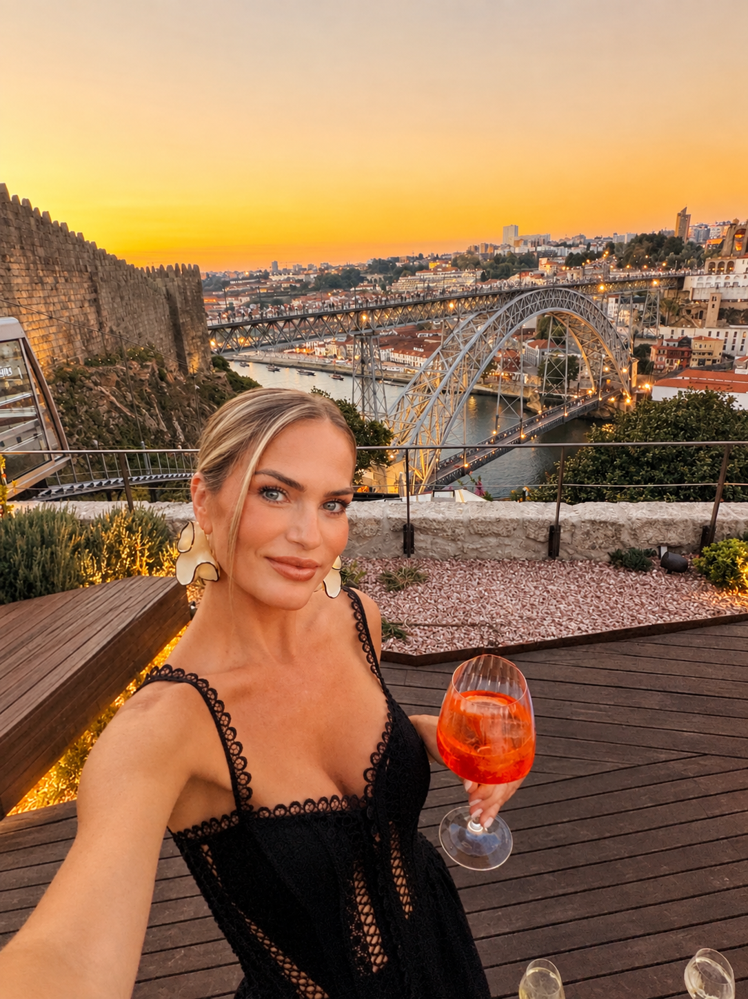 Pôr do sol no Douro, Guindais Garden